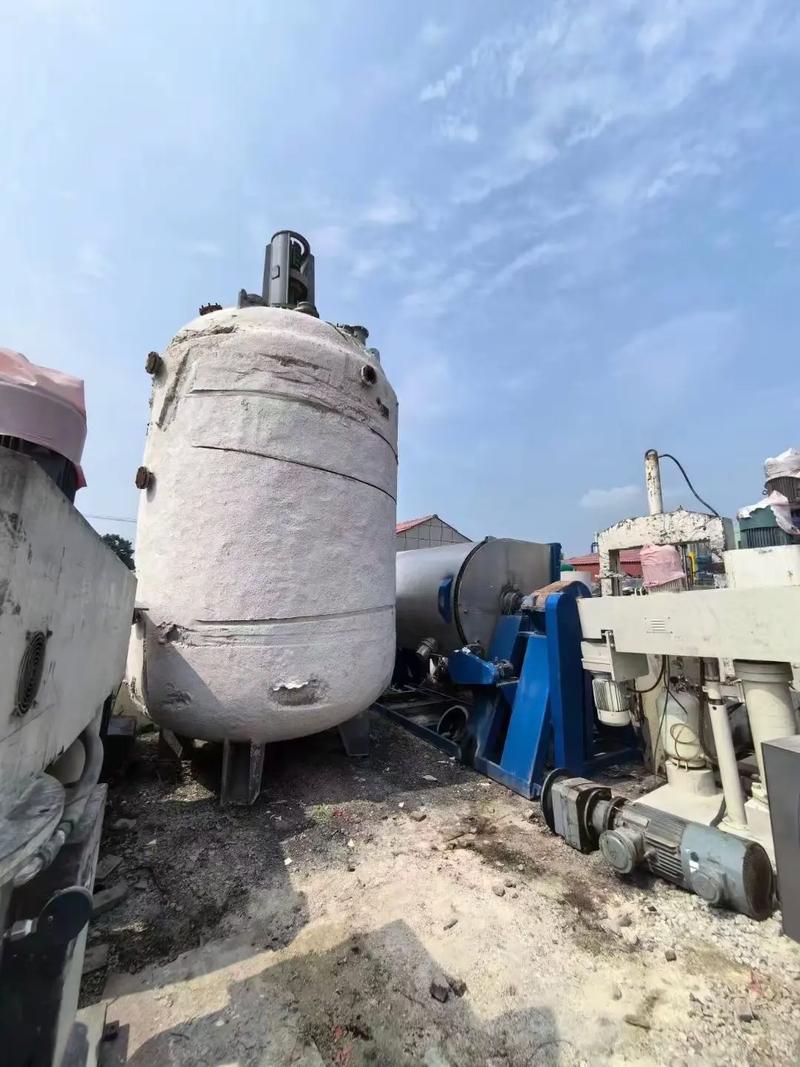 搪瓷反应釜成品电火花检测现场