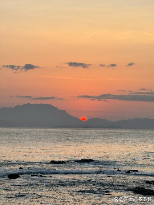 太阳爬上来的十分钟