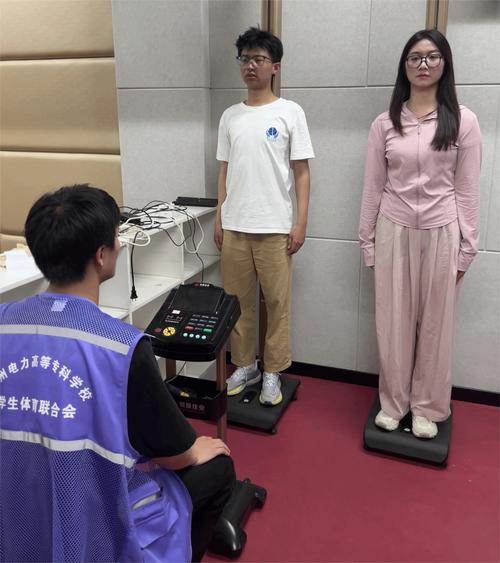 健康管理师学员练习体格测量实操