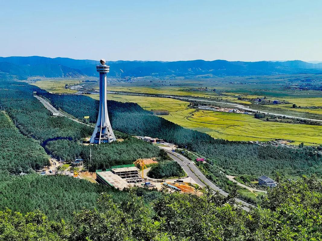 Day 3:帽儿山登高,在边防线上听风的声音