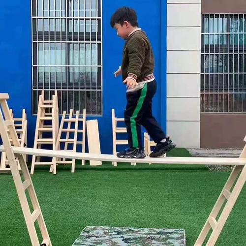 别再问孩子在幼儿园学了啥——安吉游戏，让我这个家长彻底服气了-如东教育网