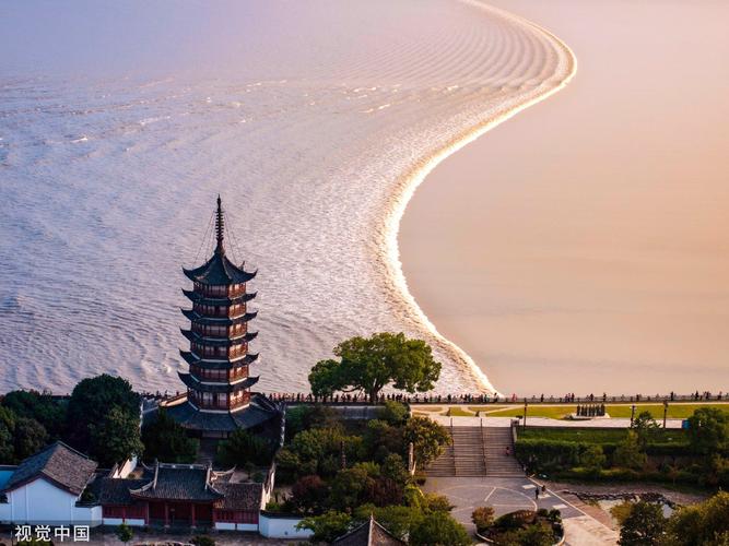 潮汐:别信什么月亮惹的祸,它就是个被牵着走的慢性子-因为所以