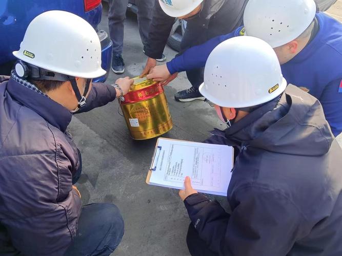 装修现场防火材料点火验收实拍