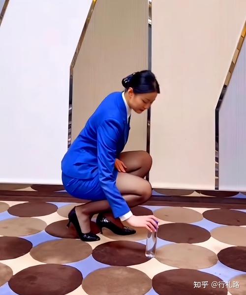 服务里的那些弯弯绕