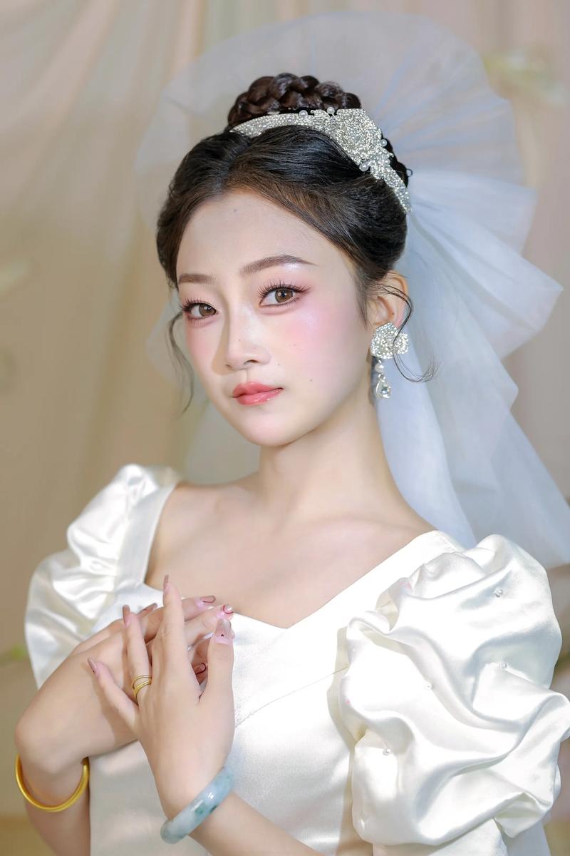 室内婚纱照韩式妆容造型特写