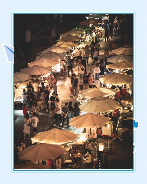 夜市初印象:烟火气与艺术感的矛盾共生