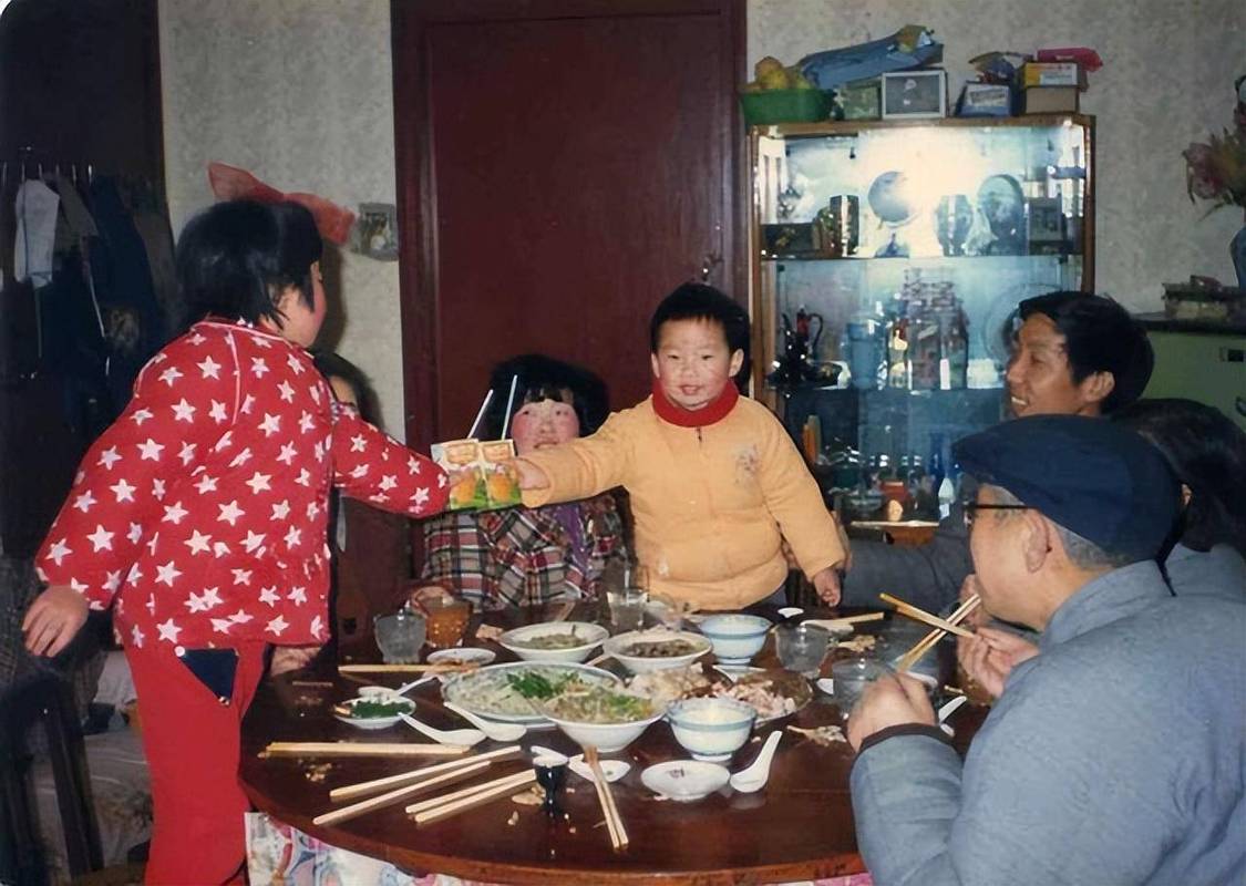 晚饭桌上的旧回忆