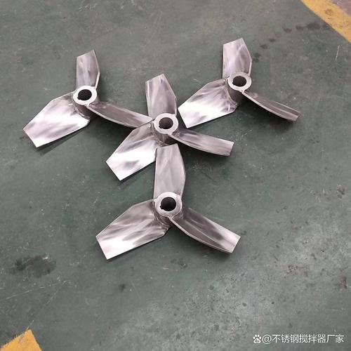 工业淬火油槽螺旋桨搅拌与导流装置
