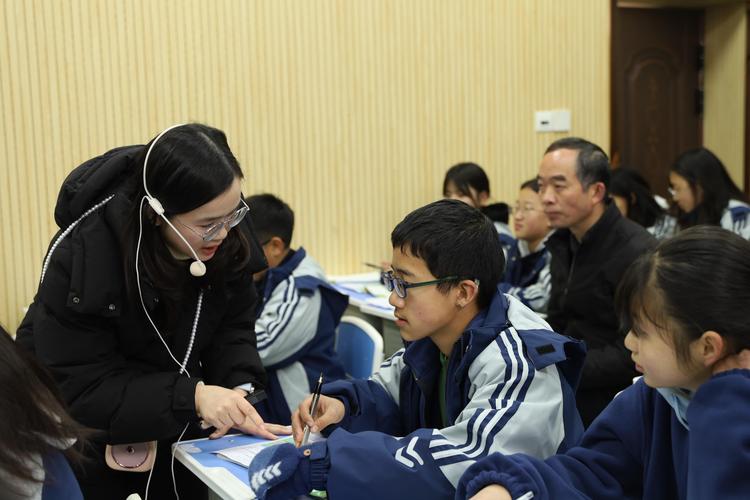 跨学科课程教师协作困难场景