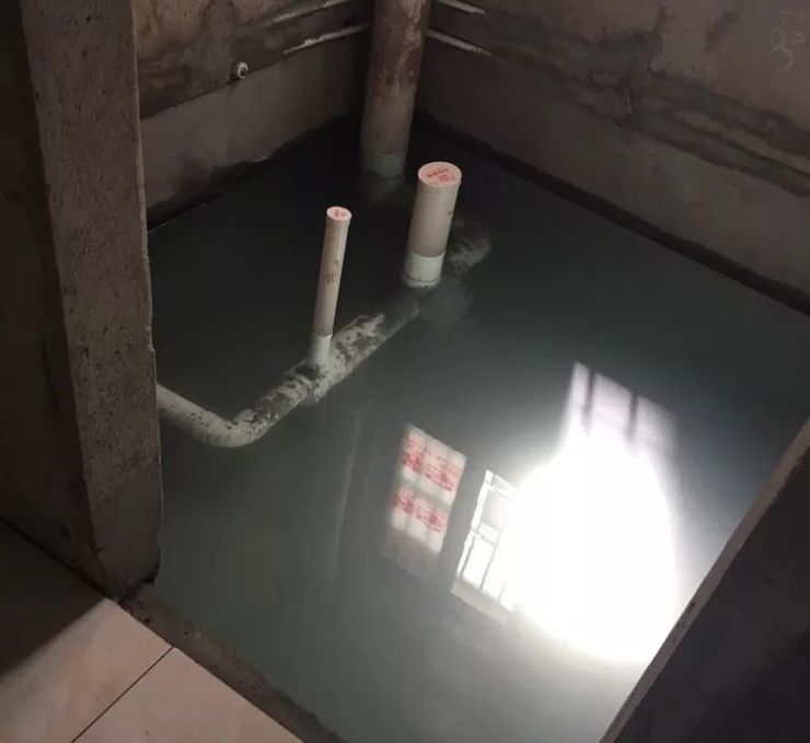 卫生间闭水试验水位标记实拍现场