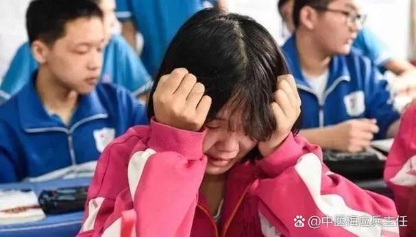 划清青春期前兆的就医红线,别瞎扛也别瞎治