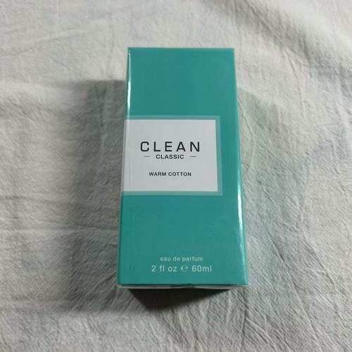 Clean Warm Cotton香水瓶身展示