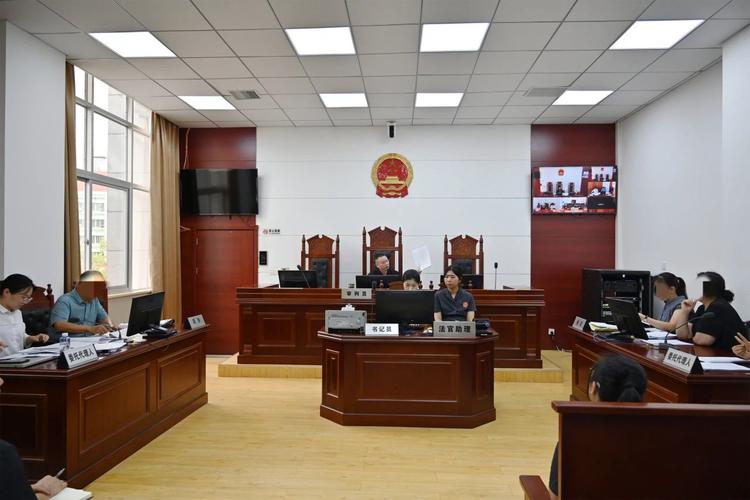 安置房分割纠纷法院庭审举证现场