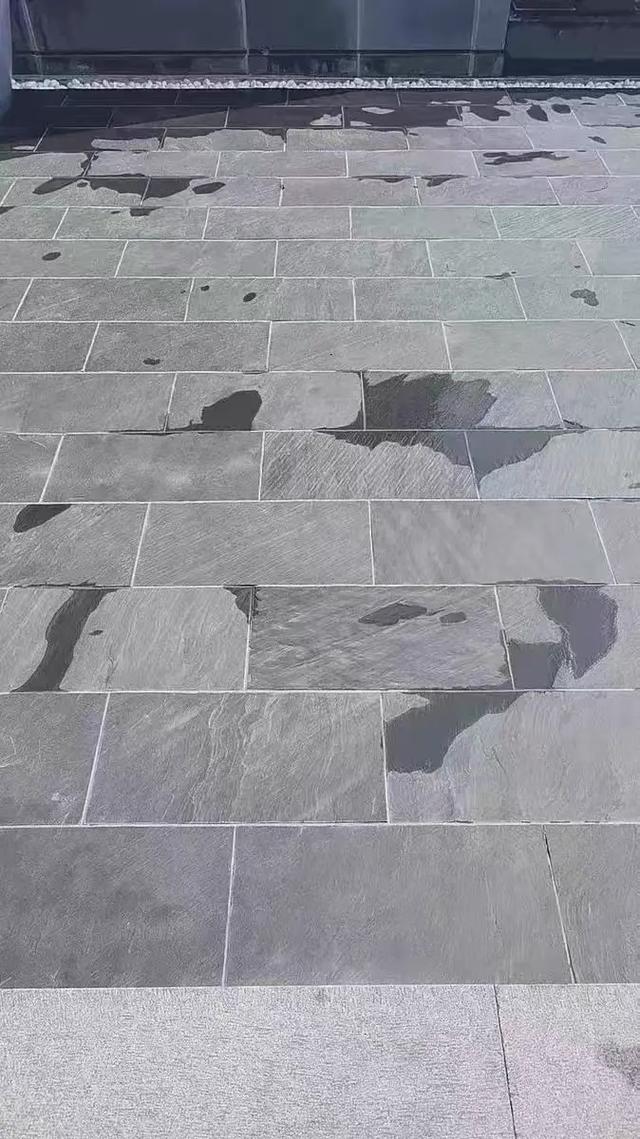 铺青石不是铺地砖,是种氛围