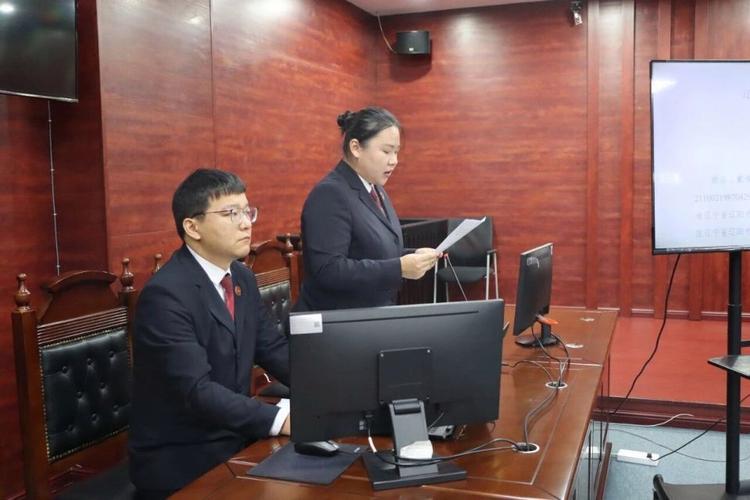 股权分割协议纠纷庭审现场证据展示照片