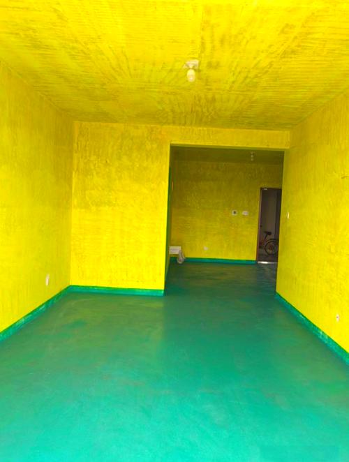装修施工现场墙固地固涂刷后环境