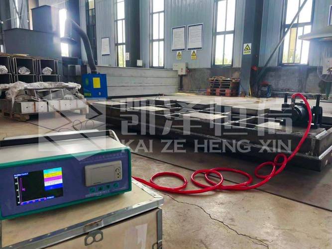 车间振动时效设备给大型机床床身激振作业现场