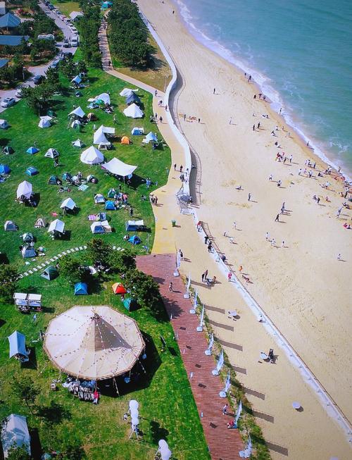 3. 日照海洋公园南侧沙滩:本地人的秘密基地