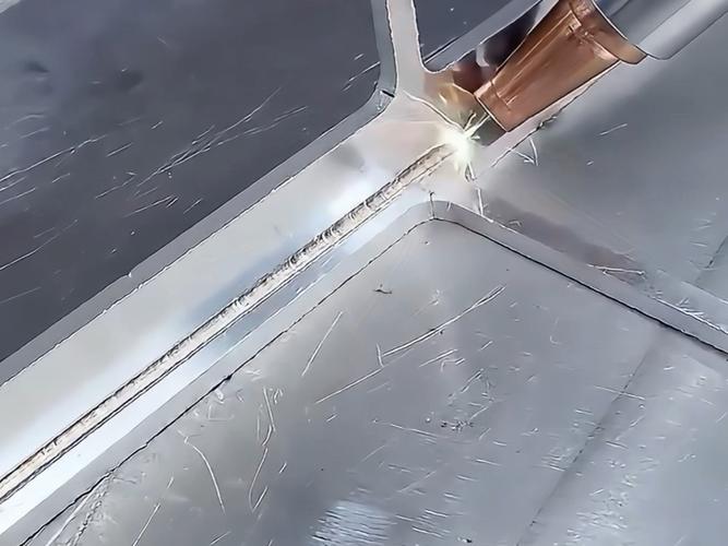 激光焊接机焊缝对比实际工件照片