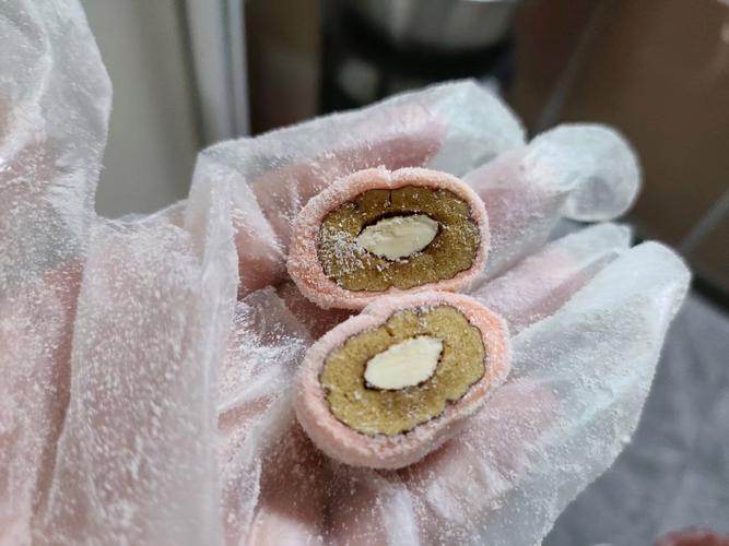 网红零食奶枣雪花酥蛋白棒摆拍