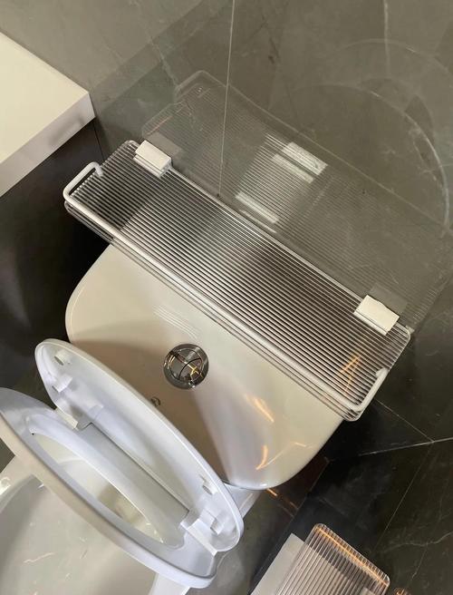 发雾卡黑垢的旧亚克力卫生间收纳架实拍