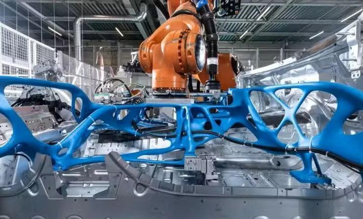 工厂3D打印定制汽车原型件车间