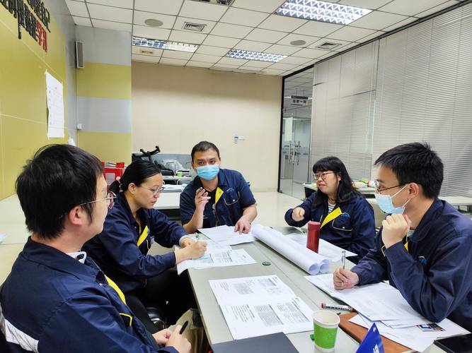 并行工程团队物理空间协作实拍