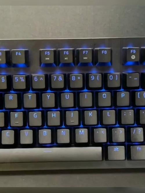 海盗船K100光轴键盘LIGHTNING光轴特写