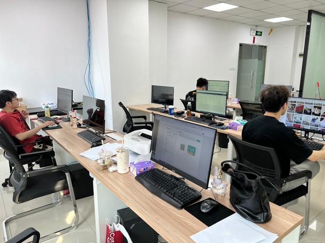企业工位旁小范围15分钟经验分享现场