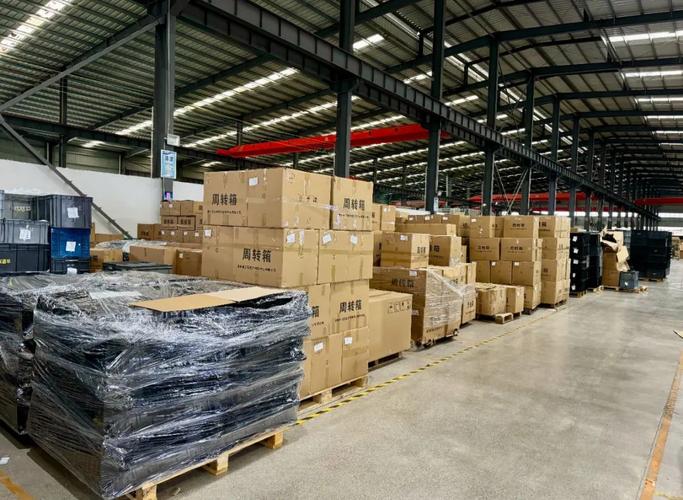 离散汽配车间跨工位在制品堆积现场图