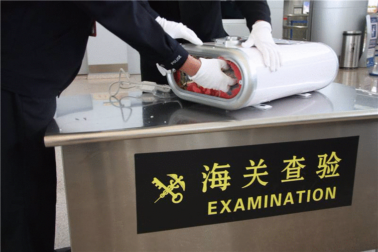 上海海关文物进境申报查验台