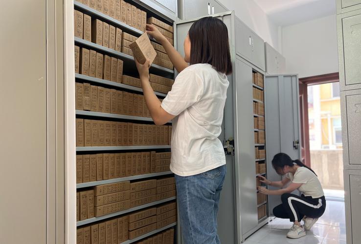 企业人事档案柜生育材料存档实拍