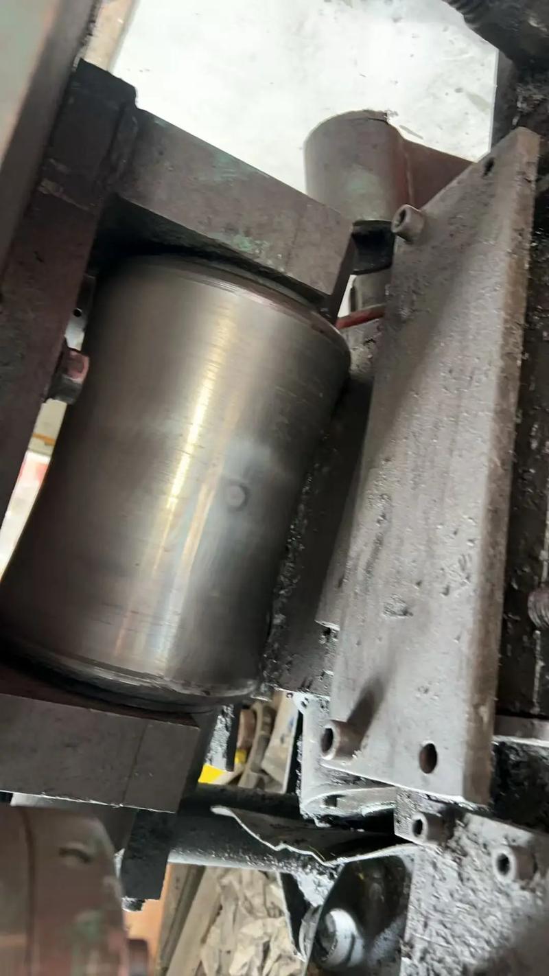 矫直机核心部件矫直辊铭牌实拍