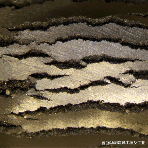 钎剂残留导致的不锈钢接头晶间腐蚀微观照片