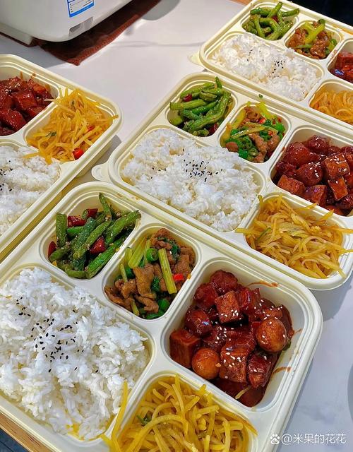 办公室带饭玻璃盒装轻食午餐实拍
