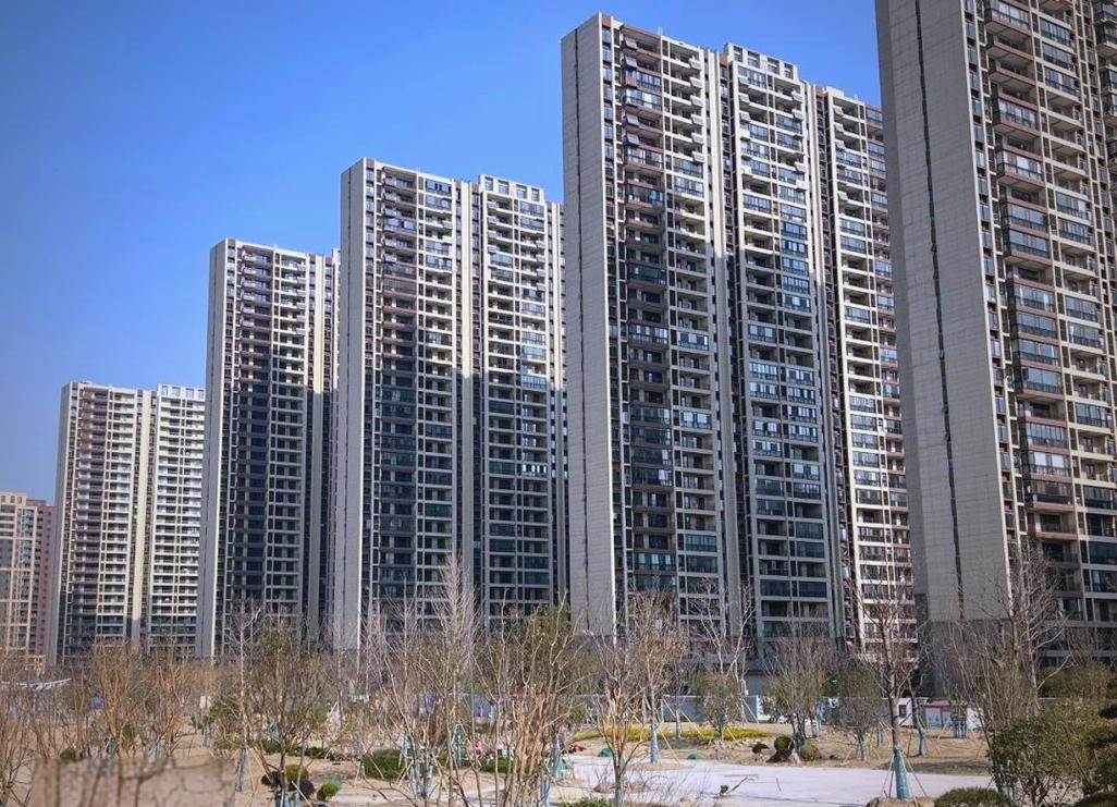 南京高层商品住宅楼间距采光实拍对比