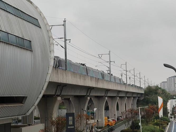 TOD项目地铁入户连廊实景图
