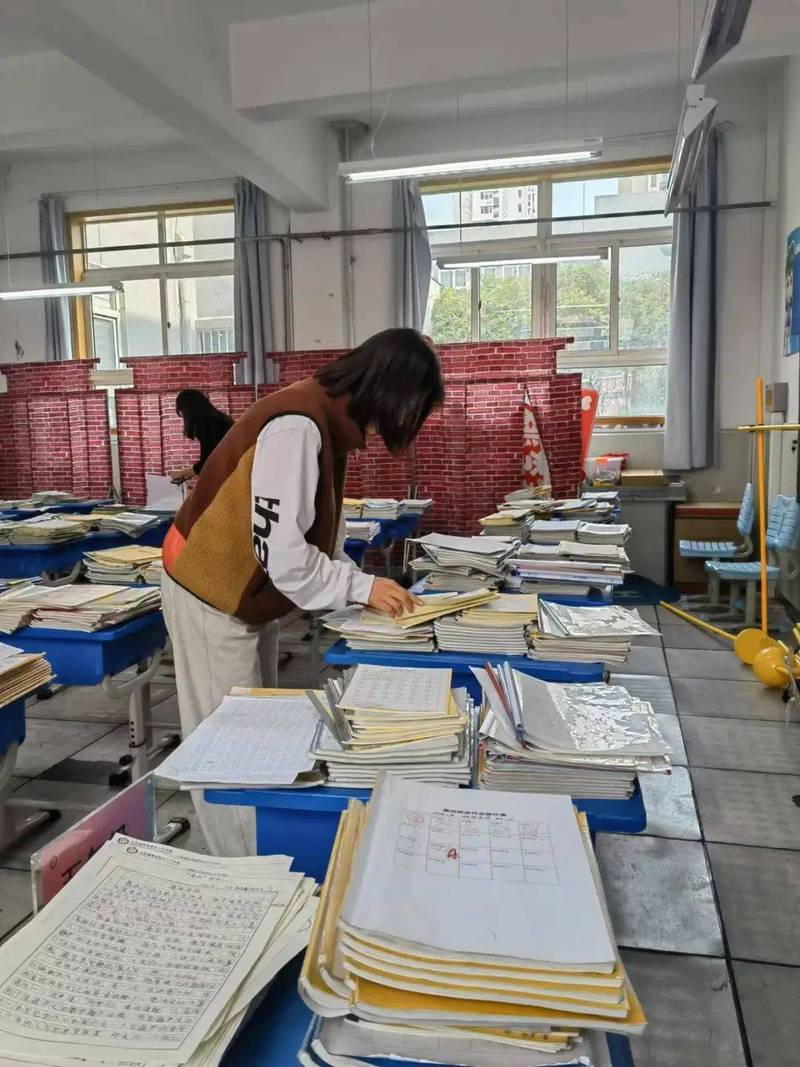 一线中学学生日常作业整理实拍