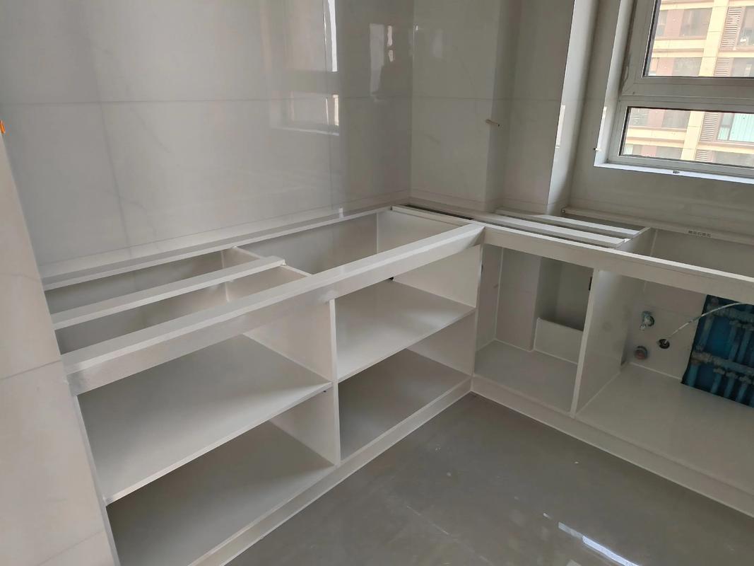 石英石台面现场水刀开孔施工图