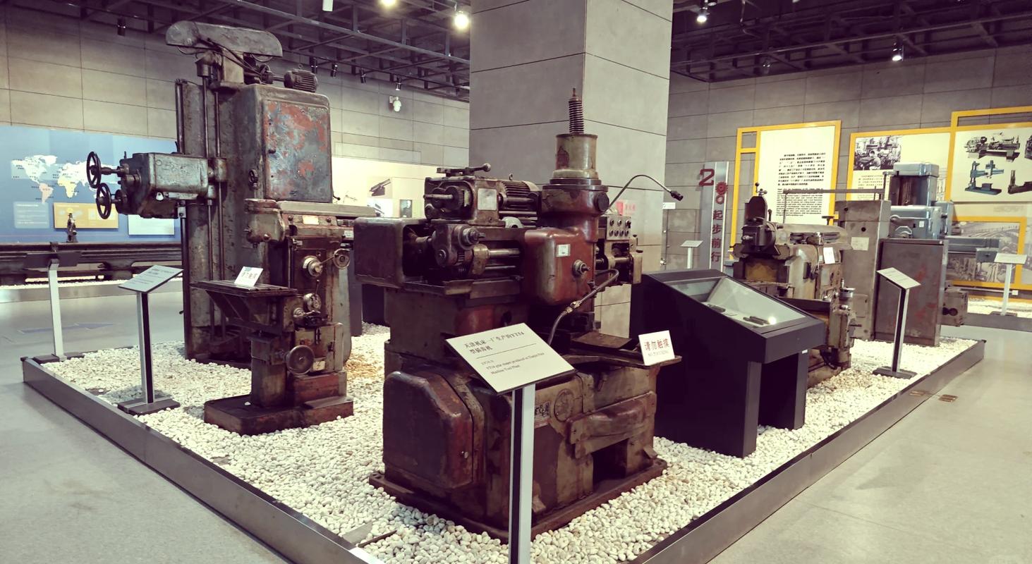 工业爱好者家庭博物馆藏品展示区