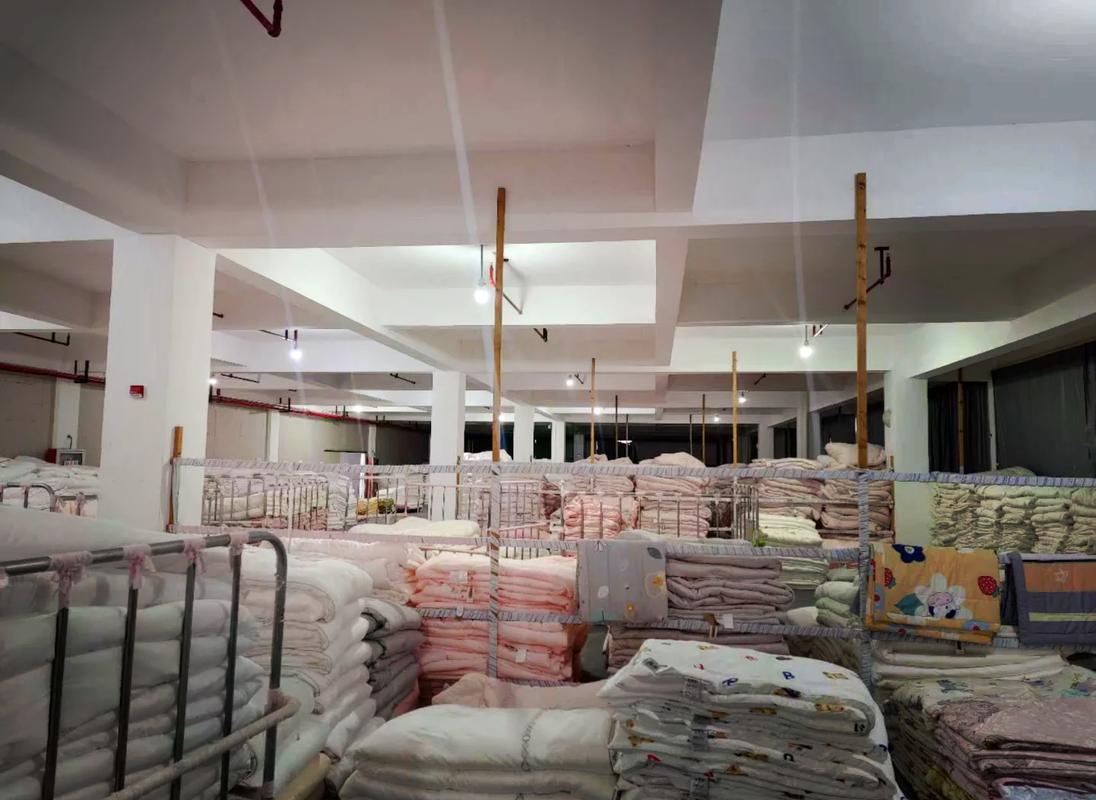 南京江宁家纺产业带批发档口实景