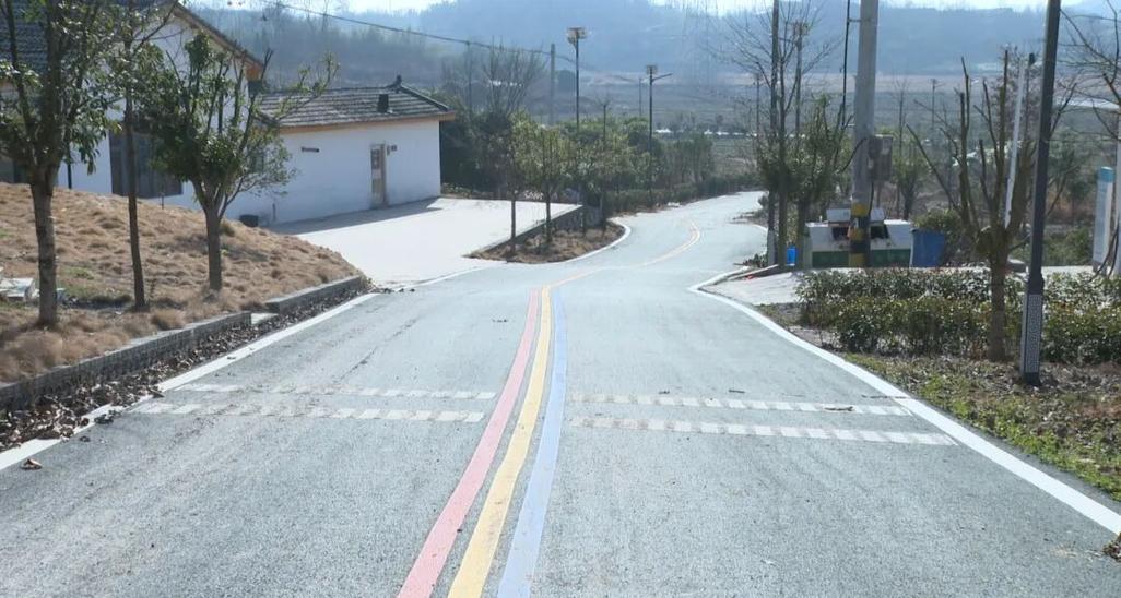 湖北南漳三里岗村古村老石板路