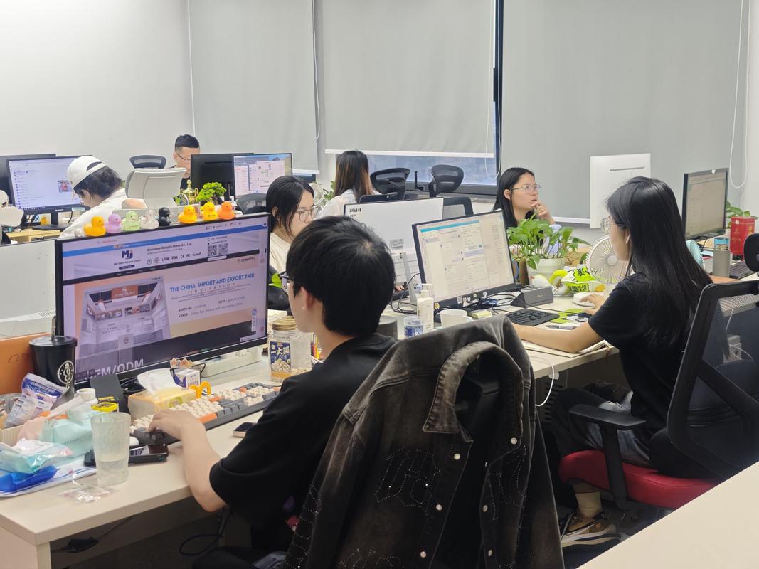 企业多平台内容账号运营混乱办公场景