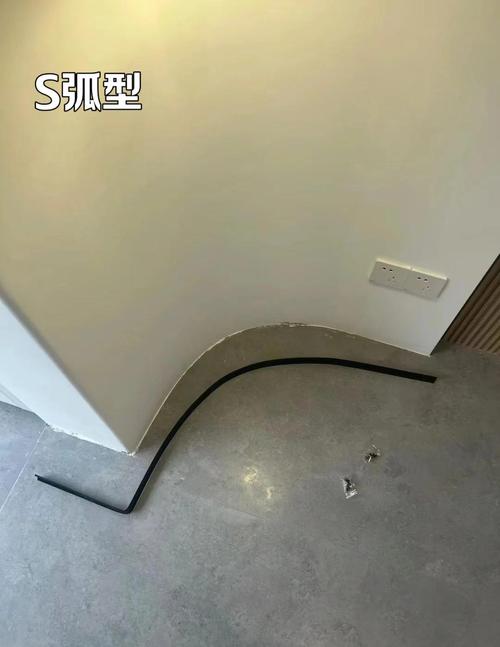 弧形阴角线与直角阴角线实景对比效果