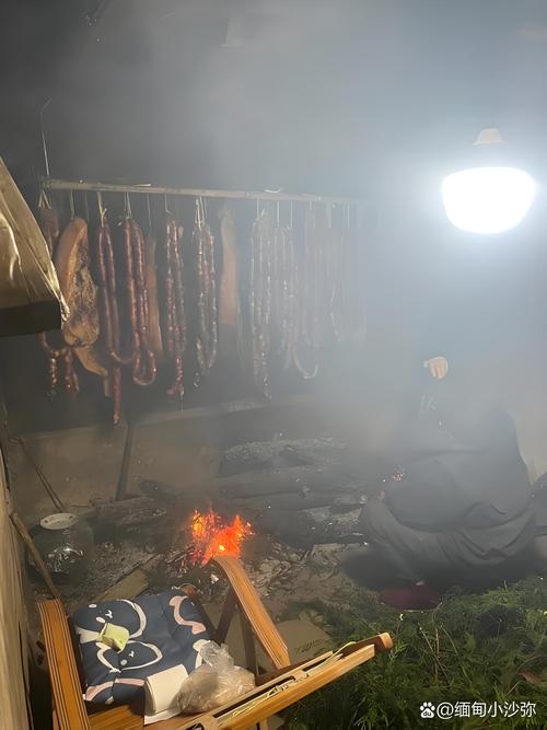 浙江东阳白泉村农居堂屋腌腿