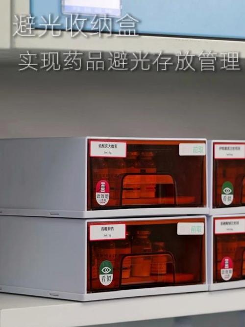家用嵌入式药品避光柜体实拍图