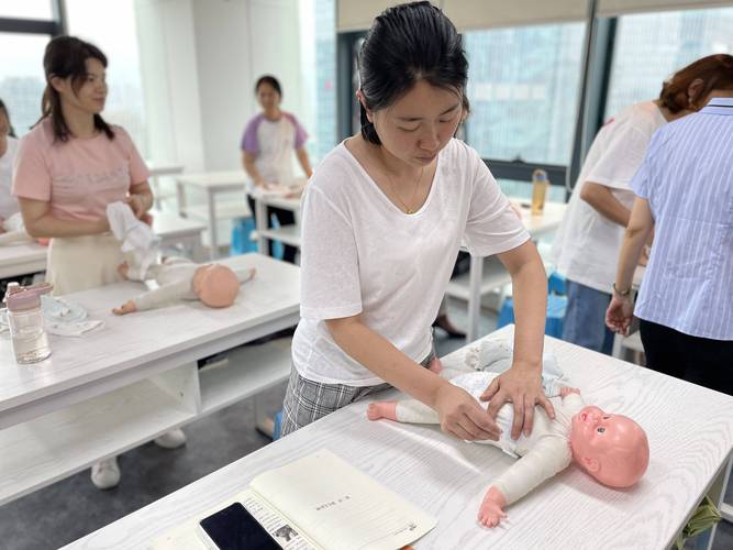 给工业领域产后妈妈：重返职场你需要知道的那些隐形规则-超级宝贝