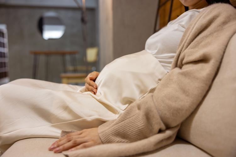 孕早期居家轻度孕期护理实拍