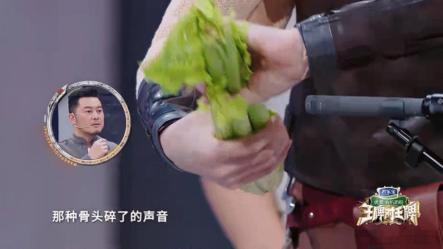 拟音师用芹菜模拟骨头断裂的音效创意