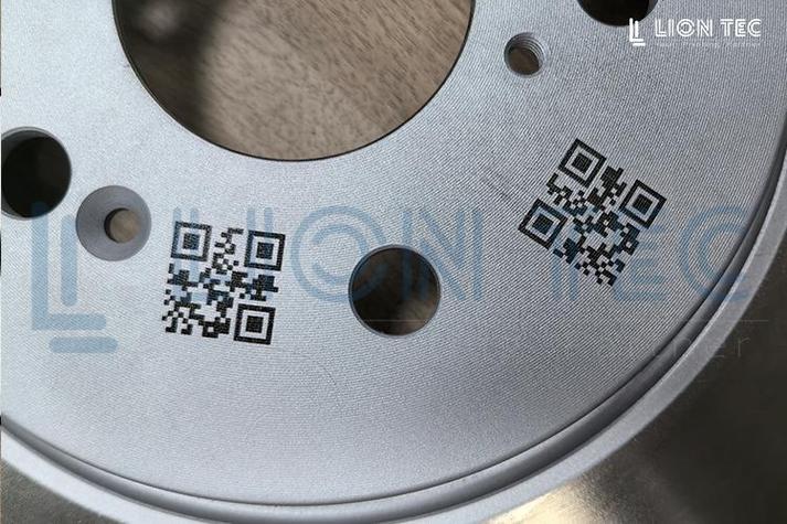 激光打码机在汽车零部件上刻印二维码